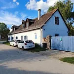 Henye Vintage A Kali-medenceben * Balatonhenye