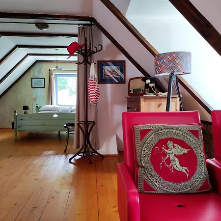 Henye Vintage A Kali-medenceben * Balatonhenye