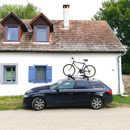 Henye Vintage A Káli-medencében Balatonhenye