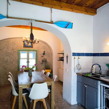 Henye Vintage A Kali-medenceben Apartmán