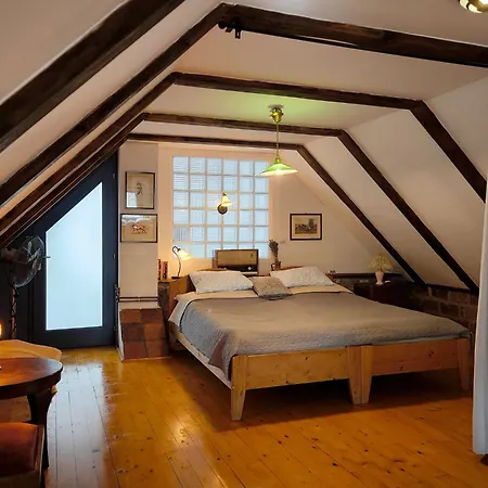 Henye Vintage A Kali-medenceben Apartmán *